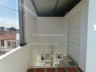 Casa de 5 alcobas en venta en Los Guayacanes, Cali, 104 m² · foto 16 de 17