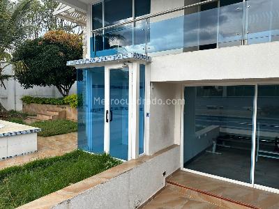 Casa de 5 alcobas en venta en Ciudad Jardin, Cali, 700 m² · foto 10 de 14