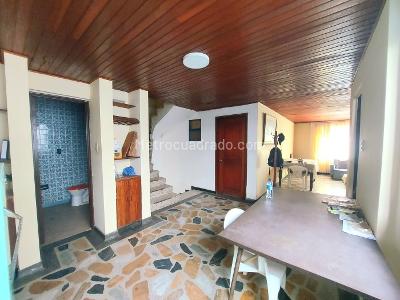 Casa en venta en Marsella, Bogotá · foto 3 de 16