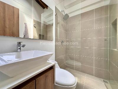 Casa de 3 alcobas en venta en San Lucas, Envigado, 168 m² · foto 19 de 20