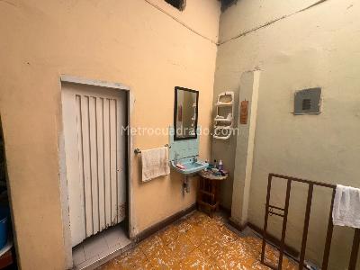 Casa de 5 alcobas en venta en La Esmeralda, Cali, 227 m² · foto 11 de 20