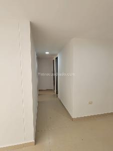 Apartamento de 3 alcobas en venta en Oasis De Comfandi, Cali, 55 m² · foto 2 de 14