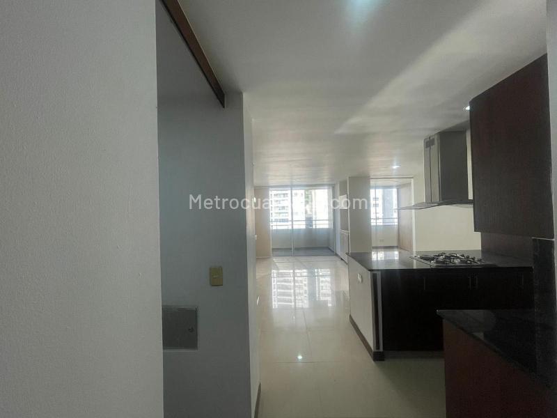 Apartamento Moderno de 2 Alcobas en Las Palmas - 2