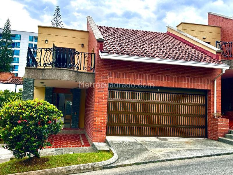 Casa en Arriendo, Las Palmas, Medellín - Widok 3