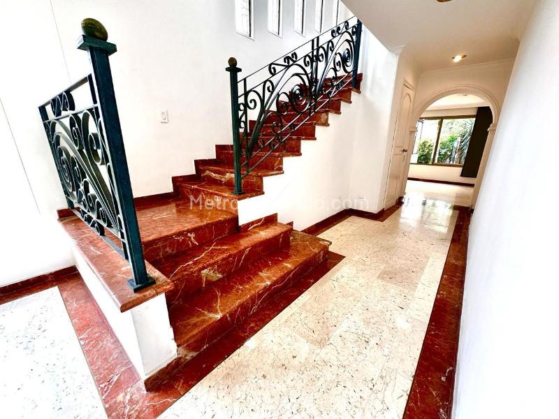 Casa en Arriendo, Las Palmas, Medellín - Więcej