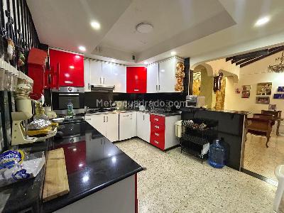 Casa de 4 alcobas en venta en El Limonar, Cali, 250 m² · foto 6 de 20