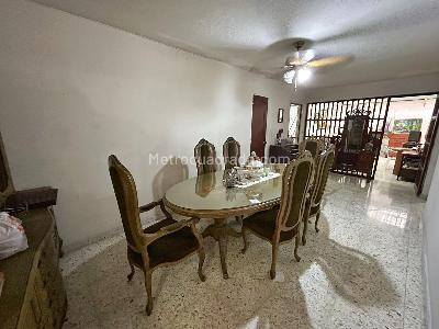 Casa de 4 alcobas en venta en El Limonar, Cali, 250 m² · foto 12 de 20