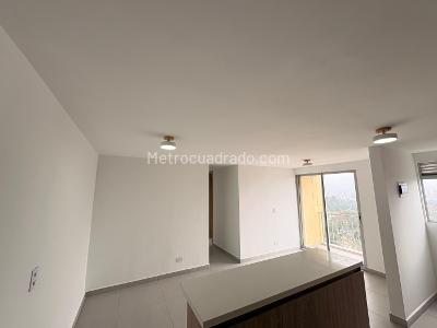 Apartamento en venta en Ditaires, Itagüí · foto 3 de 16
