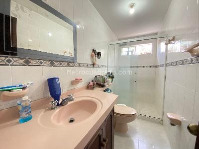 Casa de 5 alcobas en venta en Cañaveral, Floridablanca, 196 m² · foto 10 de 20