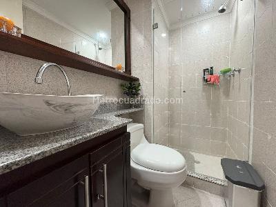 Apartamento en venta en La Castellana, Medellín · foto 3 de 11