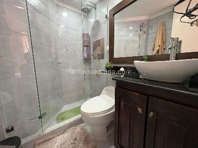 Apartamento en venta en La Castellana, Medellín · foto 9 de 11