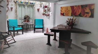 Casa de 4 alcobas en venta en Belen, Medellín, 119 m² · foto 3 de 11