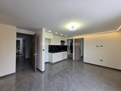 Apartamento en venta en Prados Del Norte, Cali · foto 2 de 11