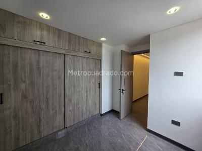 Apartamento en venta en Prados Del Norte, Cali · foto 6 de 11