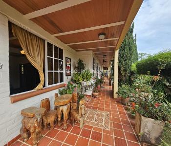 Casa de 5 alcobas en venta en La Reforma, Cali, 430 m² · foto 13 de 20