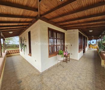 Casa de 5 alcobas en venta en La Reforma, Cali, 430 m² · foto 15 de 20