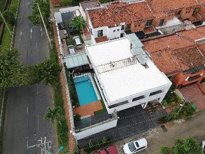 Casa de 3 alcobas en venta en El Ingenio, Cali, 289 m² · foto 2 de 20
