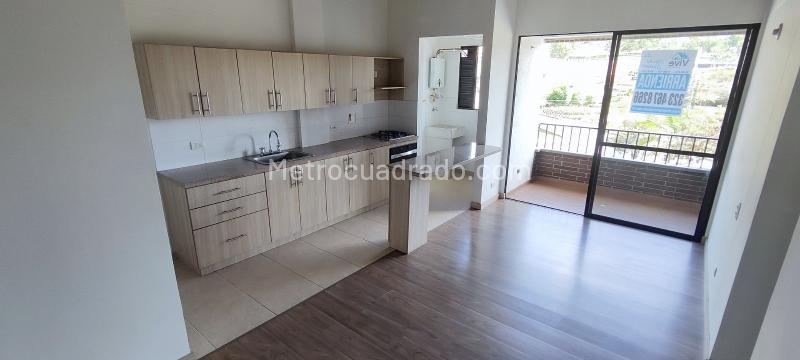 Beautiful 3BR Apartment for Rent in El Retiro (La Fe) - 4