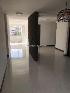 Apartamento de 3 alcobas en venta en Laureles, Medellín, 137 m² · foto 13 de 17