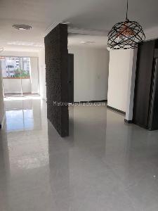 Apartamento de 3 alcobas en venta en Laureles, Medellín, 137 m² · foto 14 de 17