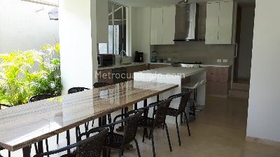 Casa de 5 alcobas en venta en Ciudad Jardin, Cali, 1030 m² · foto 2 de 13