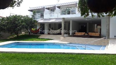 Casa de 5 alcobas en venta en Ciudad Jardin, Cali, 1030 m² · foto 3 de 13