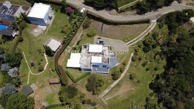 Casa de 4 alcobas en arriendo en Norteamerica, Bello, 280 m² · foto 2 de 13