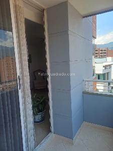 Apartamento de 3 alcobas en venta en Laureles, Medellín, 116 m² · foto 14 de 19
