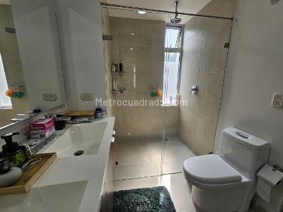 Apartamento en venta en Altos De Menga, Cali · foto 7 de 14