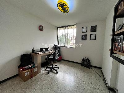 Apartamento en venta en La Flora, Cali · foto 3 de 17