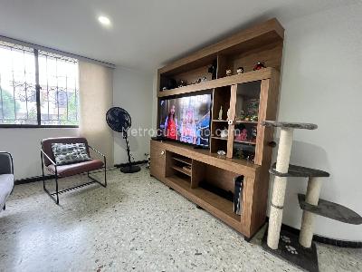 Apartamento en venta en La Flora, Cali · foto 4 de 17
