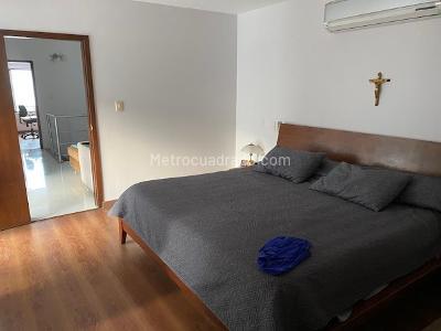 Casa de 3 alcobas en venta en Lagos Del Cacique, Bucaramanga, 280 m² · foto 4 de 17