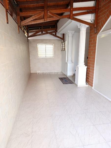 Casa – Cali, Ciudad Jardín, Comuna 22 - Vista 5
