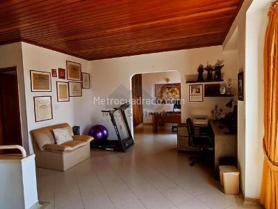 Apartamento de 4 alcobas en venta en Antiguo Campestre, Bucaramanga, 204 m² · foto 15 de 20