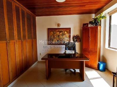 Apartamento de 4 alcobas en venta en Antiguo Campestre, Bucaramanga, 204 m² · foto 16 de 20