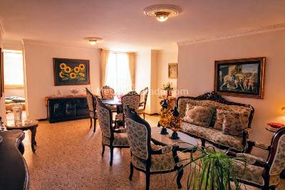 Apartamento en venta en La Castellana, Medellín · foto 2 de 9