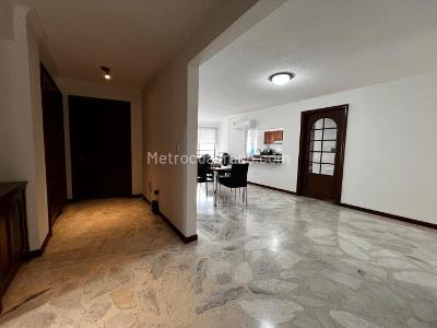 Apartamento de 4 alcobas en venta en Santa Teresita, Cali, 144 m² · foto 4 de 20