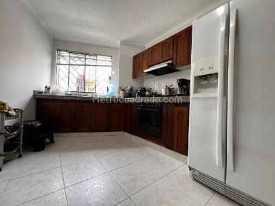 Apartamento de 4 alcobas en venta en Santa Teresita, Cali, 144 m² · foto 6 de 20