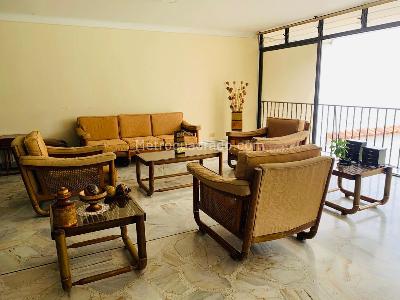 Casa de 5 alcobas en venta en Santa Barbara, Cali, 721 m² · foto 2 de 12