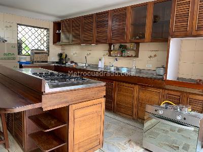 Casa de 5 alcobas en venta en Santa Barbara, Cali, 721 m² · foto 5 de 12