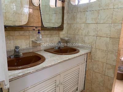 Casa de 5 alcobas en venta en Santa Barbara, Cali, 721 m² · foto 10 de 12