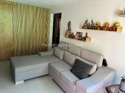 Apartamento de 4 alcobas en venta en La Castellana, Medellín, 82 m² · foto 6 de 15