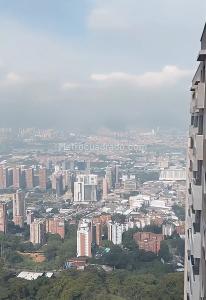 Apartamento de 3 alcobas en venta en Alto De Las Palmas, Medellín, 72 m² · foto 10 de 12