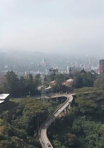 Apartamento de 3 alcobas en venta en Alto De Las Palmas, Medellín, 72 m² · foto 9 de 12