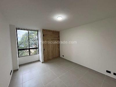 Apartamento de 3 alcobas en venta en Alto De Las Palmas, Medellín, 85 m² · foto 4 de 10