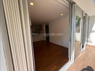 Apartamento en venta en El Campestre, Medellín · foto 3 de 13