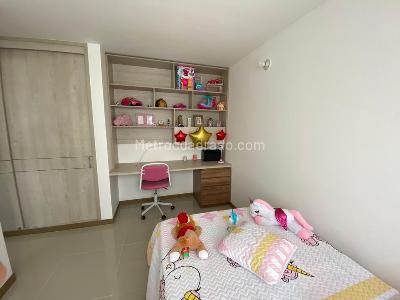 Apartamento en venta en La Flora, Cali · foto 7 de 17