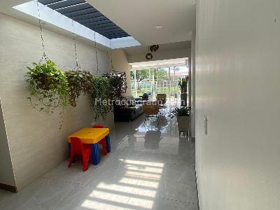 Casa de 4 alcobas en venta en El Castillo, Cali, 190 m² · foto 10 de 19