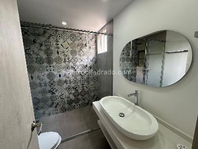 Apartamento de 3 alcobas en venta en Los Balsos 1, Medellín, 94 m² · foto 20 de 20