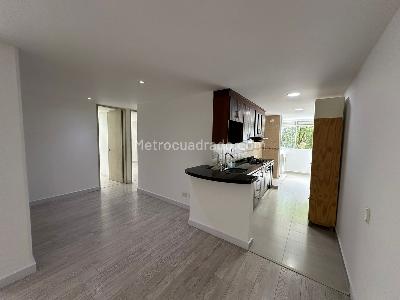Apartamento de 3 alcobas en venta en Los Balsos 1, Medellín, 94 m² · foto 3 de 20